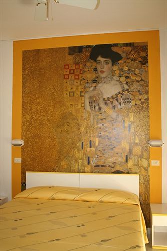 Marconi Hotel